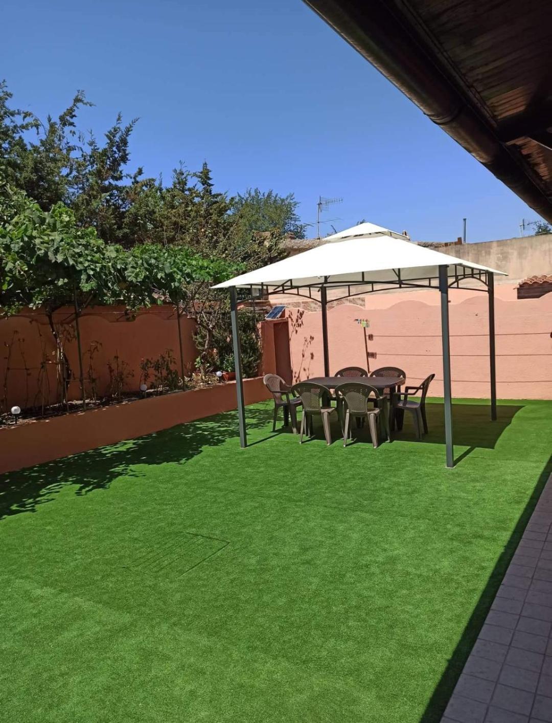 Suite Guesthouse A Pochi Passi Dal Mare Sassari Exterior foto